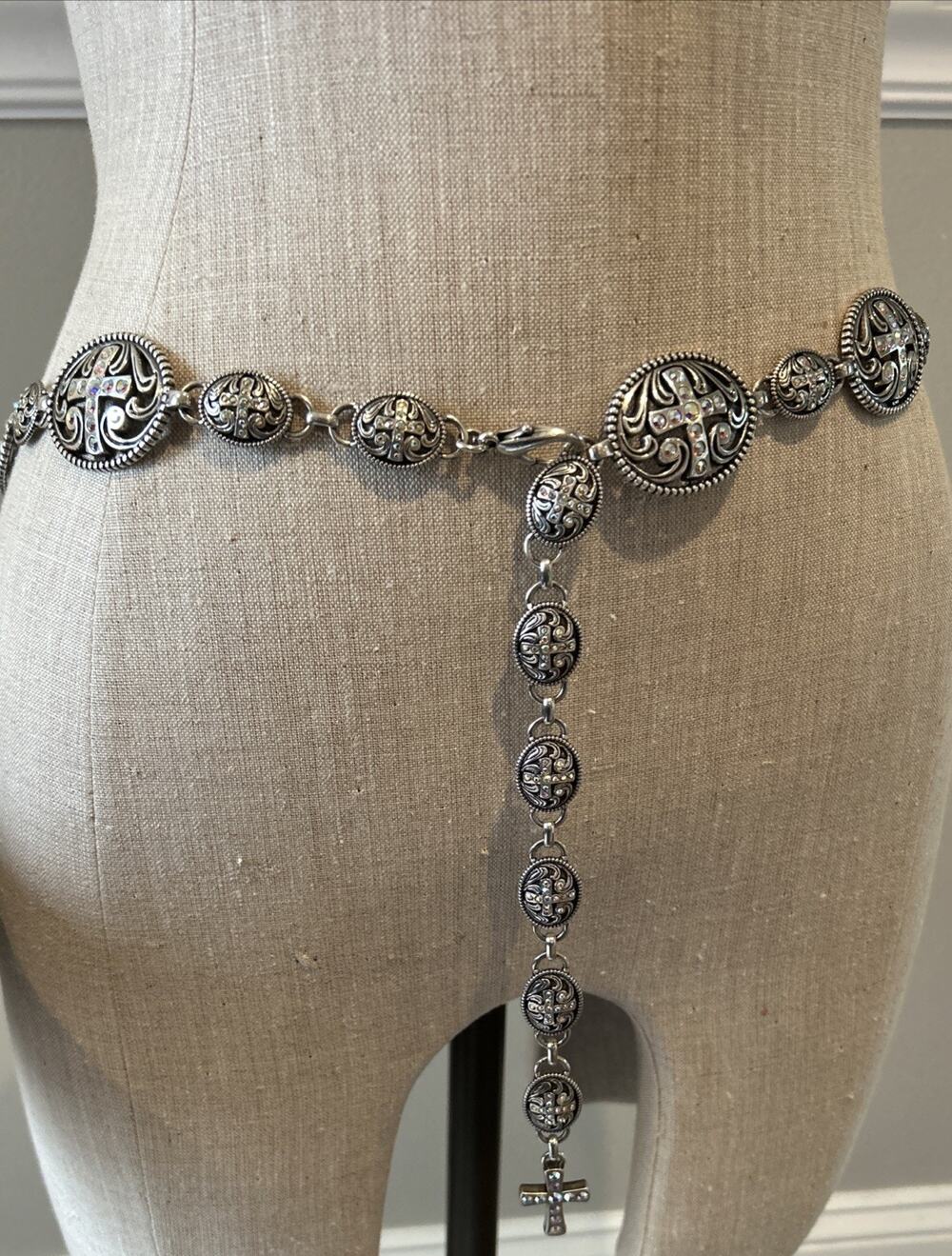 VintageConcho Chain Belt Silver Tone CROSS design Brighton Vibe Rhinestone Bling